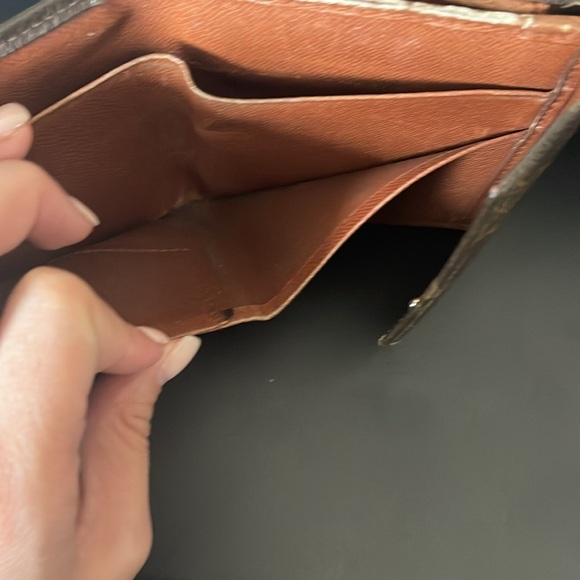 Louis Vuitton Monogram Elise Bifold Wallet - Picture 6 of 13